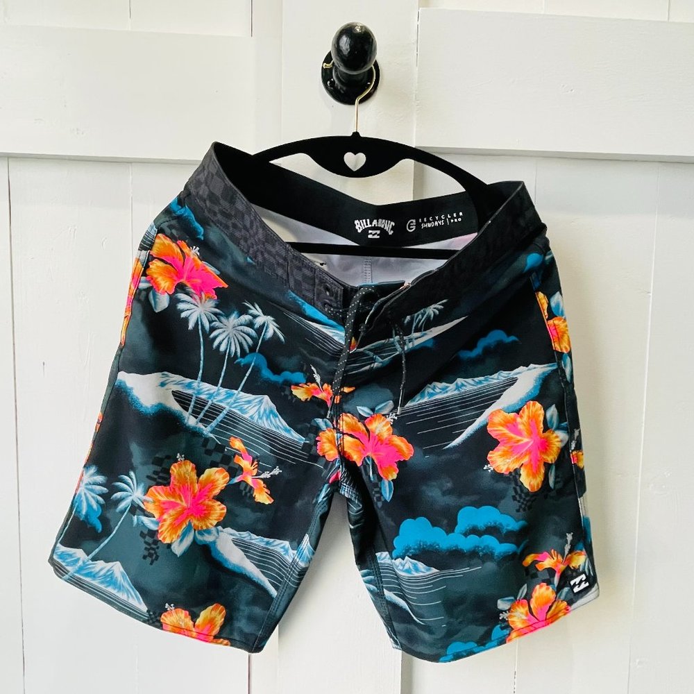 Billabong Mens Boardshorts Size 26